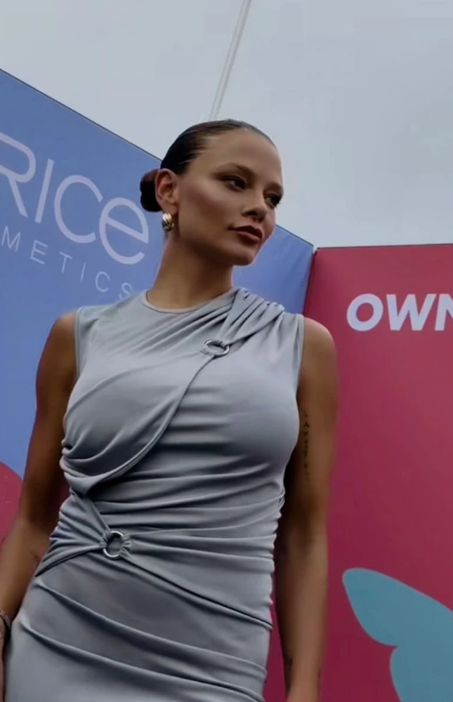 Le Donatella v AEMONA obleki